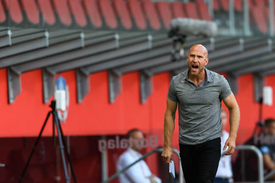 Sirius tränare Henrik Rydström reagerar