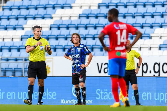 Domare Bojan Pandzic och Sirius Axel Björnström som
