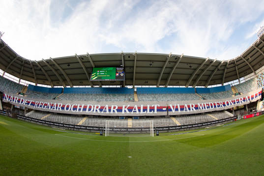 Gamla Ullevi med en Örgryte banderoll innan