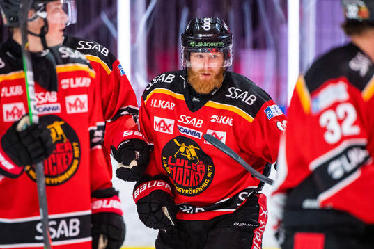 Luleås Linus Klasen jublar
