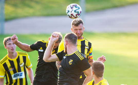 IFK Hässleholms William Andersson i matchen mellan IFK