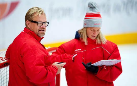 Timrås materialförvaltare Anders Huss och fystränare