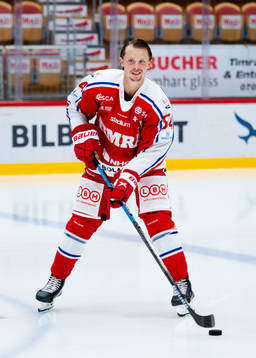Timrås Jonathan Dahlen spelar in film