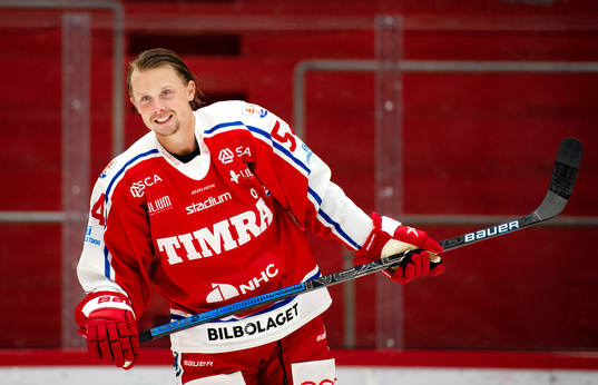 Timrås Jonathan Dahlen spelar in film