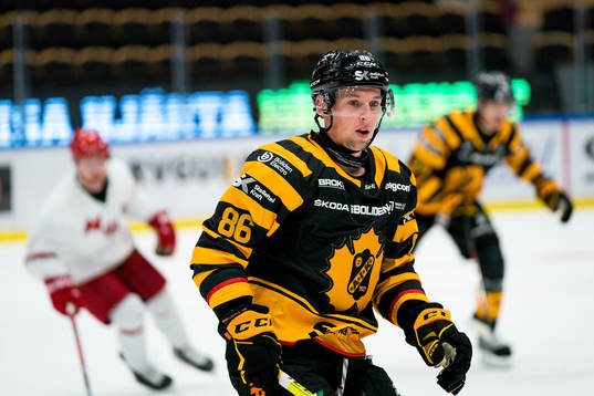 Skellefteås Tyler Morleyunder träningsmatchen i ishockey