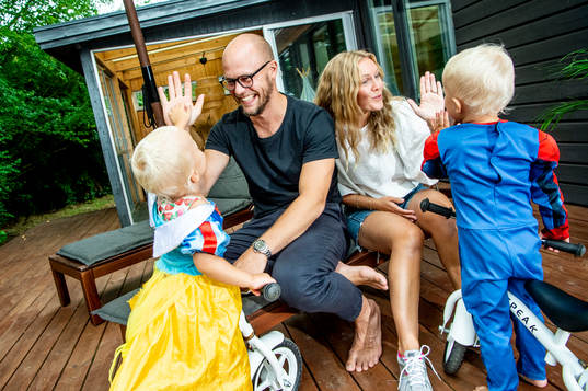 Hemma i villan hos Malmö Redhawks målvakt Oscar Alsenfelt