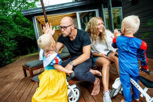 Hemma i villan hos Malmö Redhawks målvakt Oscar Alsenfelt