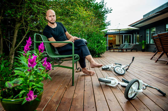 Hemma i villan hos Malmö Redhawks målvakt Oscar Alsenfelt