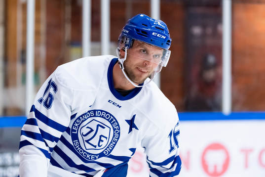  Leksands Daniel Gunnarsson innan träningsmatchen i