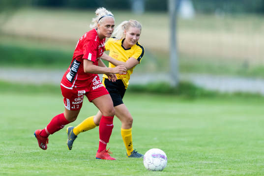 Elfsborgs Ellen Larsson och Hyssnas Emelie Falk