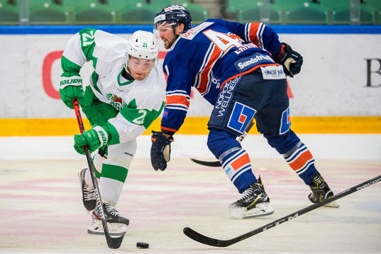 Rögles Nils Höglander och Växjös Tim Erixon