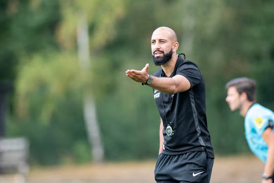Högaborgs tränare Akram Mansour