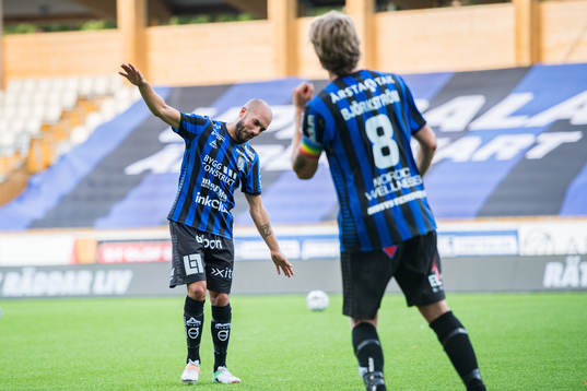 Sirius Karl Larson jublar