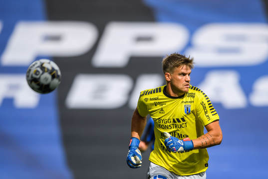 Sirius målvakt Lukas Jonsson