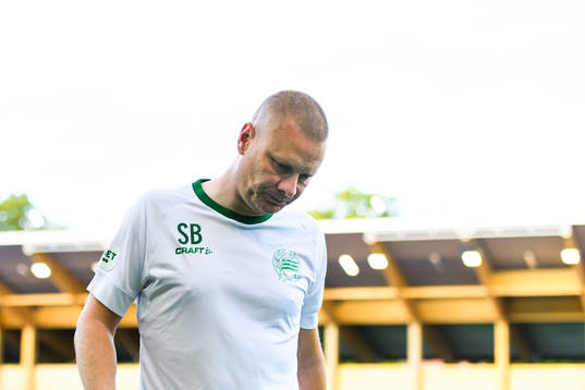 Hammarbys tränare Stefan Billborn deppar