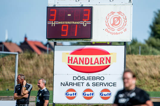 Slutresultatet 3-3 på tavlan