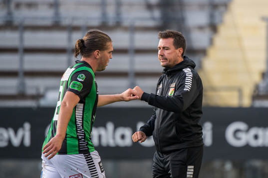 GAIS Charlie Weberg och tränare Stefan Jacobsson