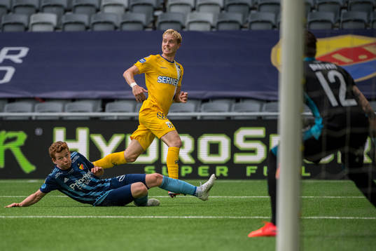 IFK Göteborgs Victor Wernersson och Djurgårdens Aslak