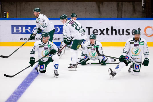 Färjestads spelare på värmningen innan ishockeymatchen i