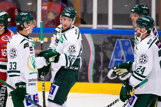 Färjestads Per Åslund jublar