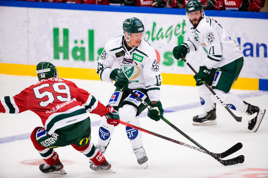 Färjestads Gustav Rydahl mot Frölundas Simon Hjalmarsson