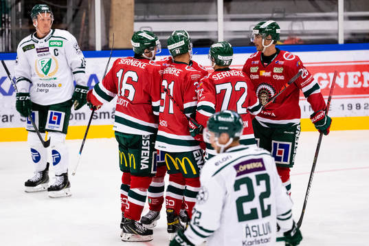 Frölundas Nicklas Lasu jublar med lagkamrater