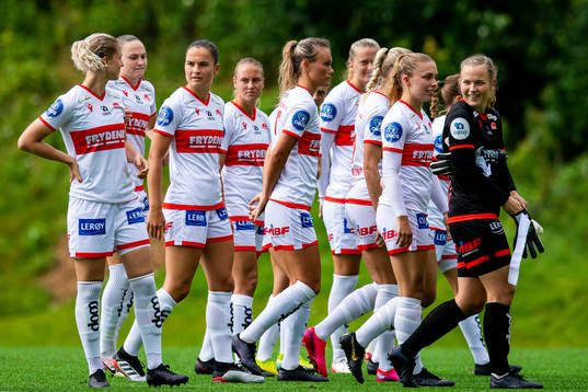 Synne Vatshelle Raa, Marte Hjelmhaug, goalkeeper Oda Marie