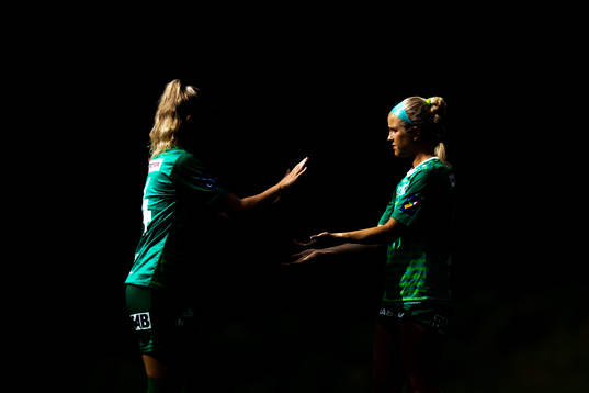 Mille Aune and Nikki Stanton of Klepp