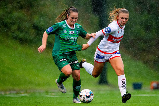 Hege Hansen of Klepp and Marte Hjelmhaug of Sandviken