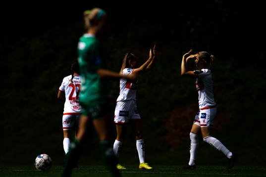 Marina Heggernes Jensen and Ingrid Marie Spord of Sandviken