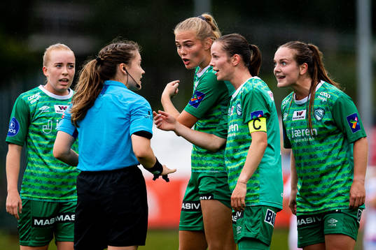Marthine Østenstad, Tuva Hansen and Hege Hansen of Klepp