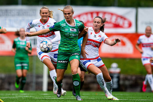 Marthine Østenstad of Klepp and Vilde Hasund of Sandviken