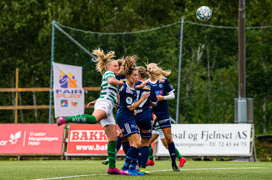 Dina Hellebust Hegerberg of KIL/Hemne scores the 1-0 goal