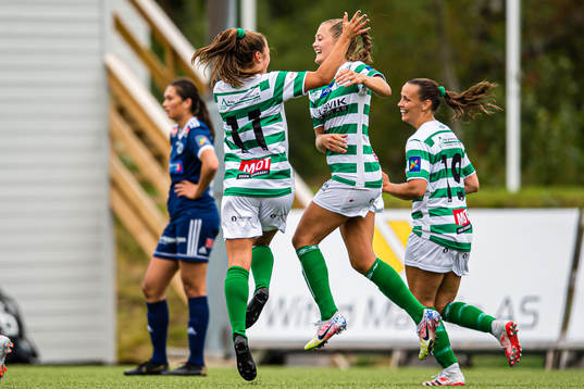 Dorte Pelabon of KIL/Hemne celebrates