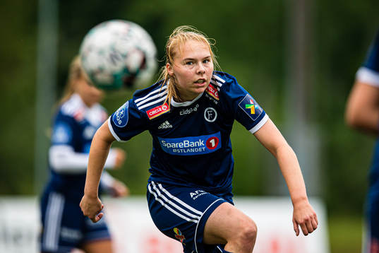 Nora Bakke of Fart