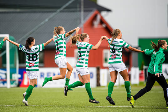 Sara Kristine Bantan Eggesvik, Ane Kristine Eggen, Julie