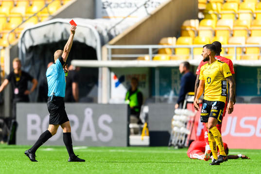 Elfsborgs Rami Kaib tilldelas en utvisning