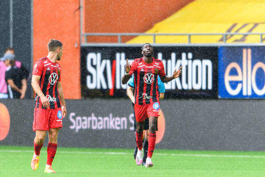 Östersunds Blair Turgott jublar