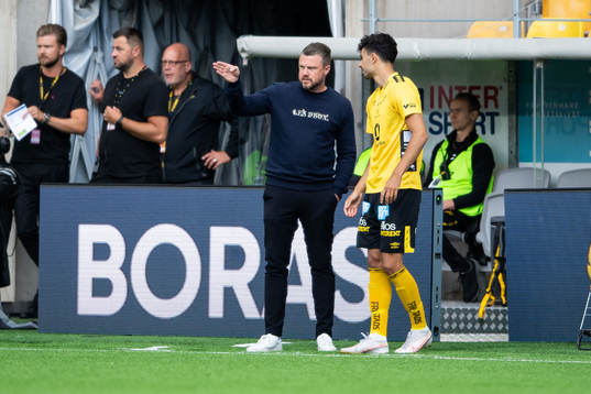 Elfsborgs manager Jimmy Thelin och Deniz Hümmet