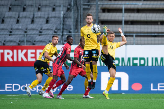 Elfsborgs Rasmus Alm och Jesper Karlsson täcker vid