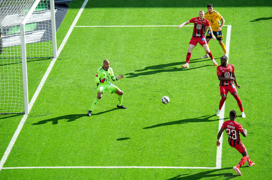 Östersunds målvakt Aly Keita