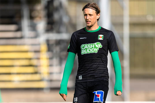 Varbergs Joakim Lindner före fotbollsmatchen i Allsvenskan