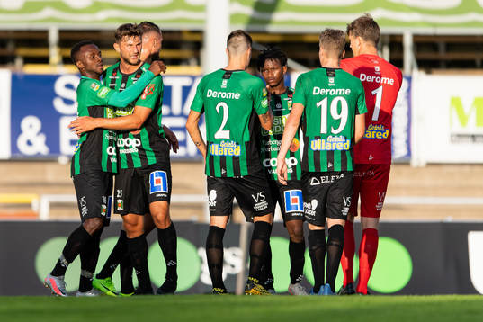 Varbergs spelare jublar