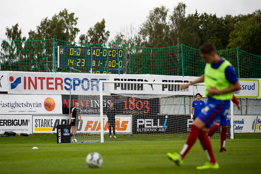 Matchklockan på Skarsjövallen, spelet återupptas där