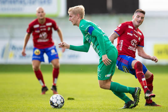 Ljungskiles Erik Lund och Östers James Keene