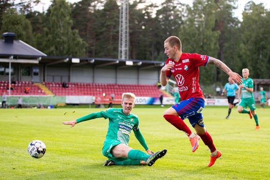 Ljungskiles Erik Lund och Östers Petar Petrovic