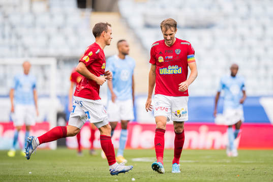 Falkenbergs Tobias Karlsson deppar