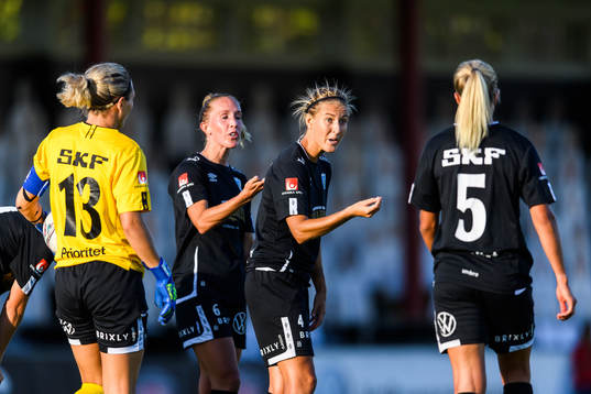 Göteborgs Emma Kullberg deppar med lagkamrater