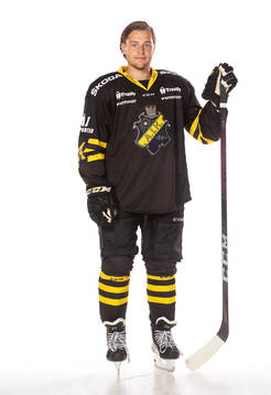 s Dennis Fröland