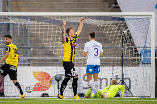 Häckens Alexander Söderlund jublar
